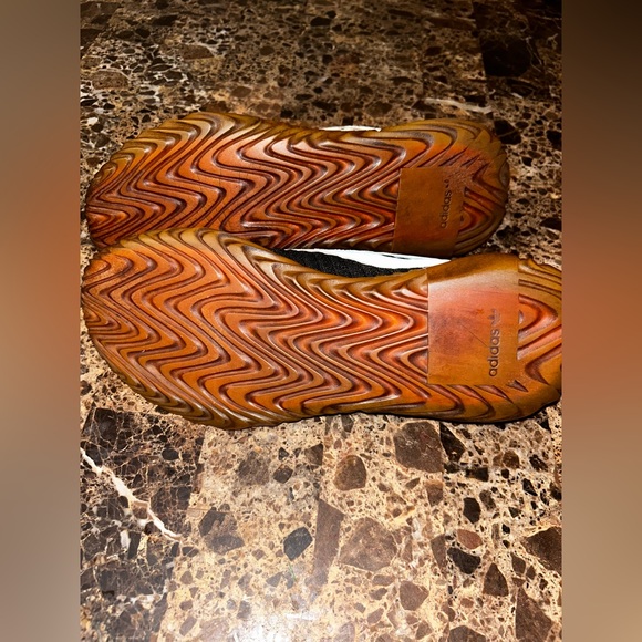 Sobakov adidas Black and Brown Men's Sneakers - Picture 8 of 9